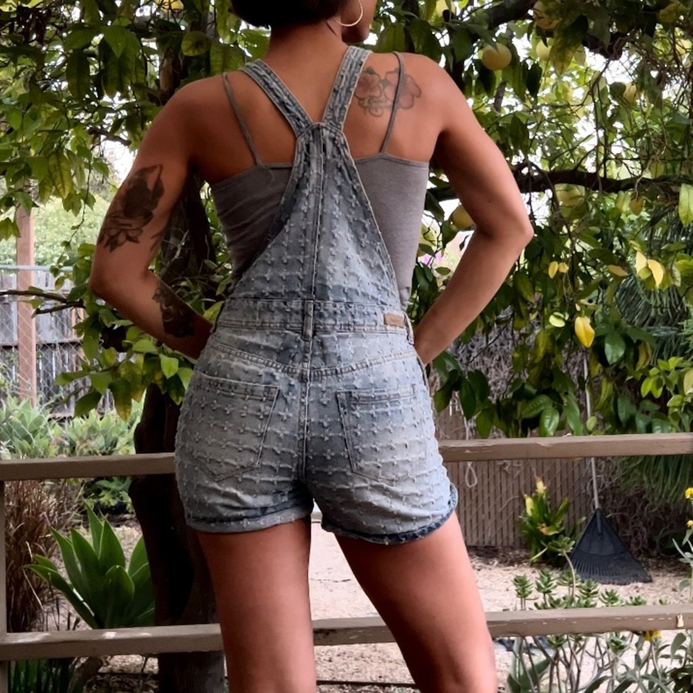BLANK NYC short over-alls sz 26